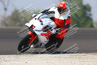 media/Sep-20-2025-TrackDaz (Sat) [[27f0cde673]]/A Group/11am (Turn 2)/